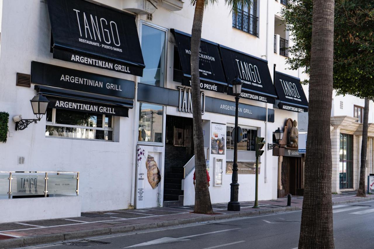 Vacation With Private Parking In Puerto Banus